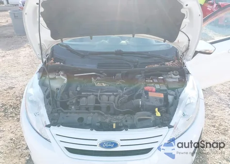 2013 Ford Fiesta Se z USA, uszkodzony, nr VIN 3FADP4BJ0DM123123